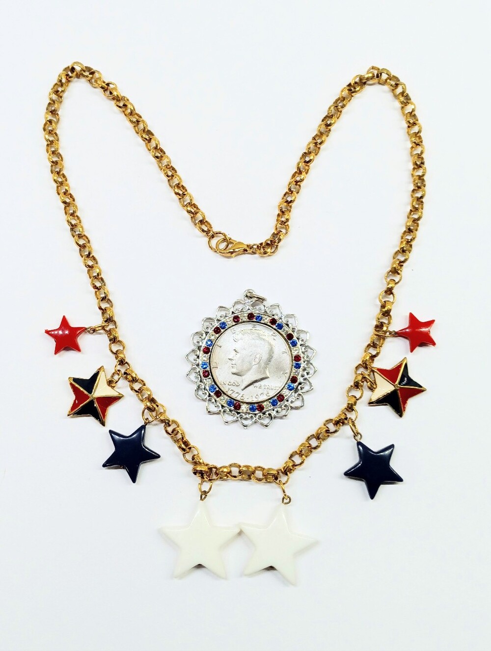 Vintage 1776-1976 John F Kennedy Bicentennial Half Dollar Pendant Bonus Necklace